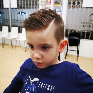 SANTIAGO´S PELUQUEROS